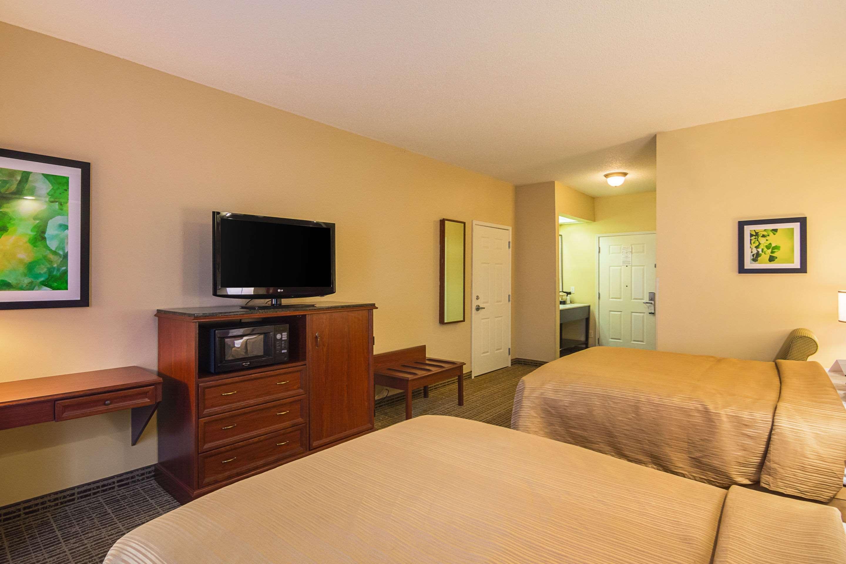 Inn Western Of Crestview